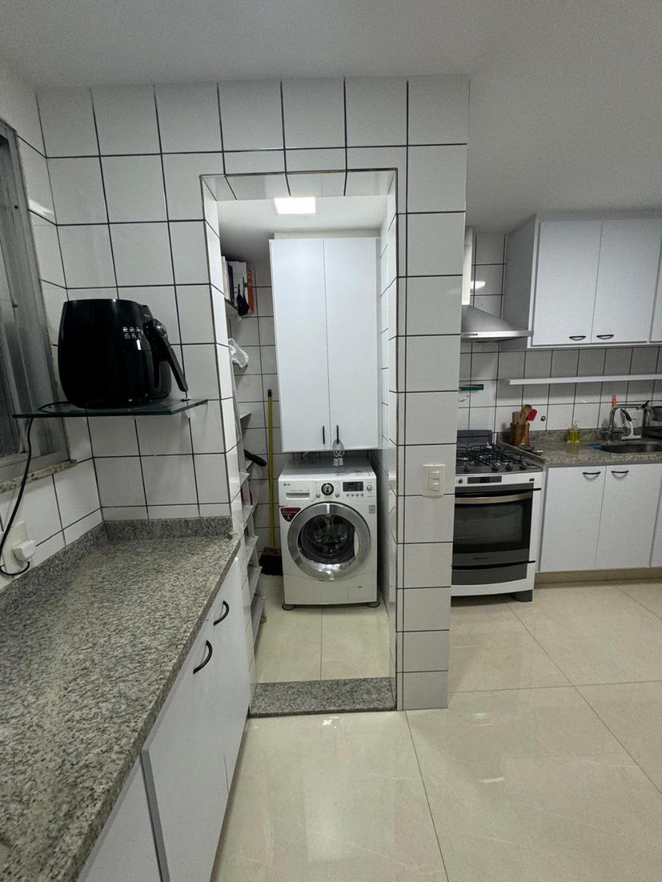 Na Area Da Da Costa Apartment